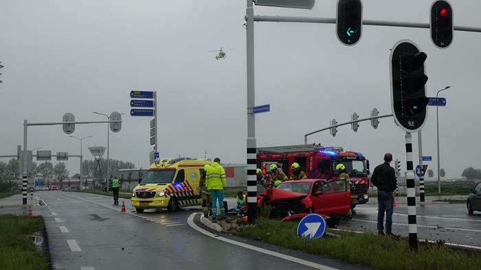 Automobilist bekneld bij ongeluk (Zwaagdijk-Oost) 3