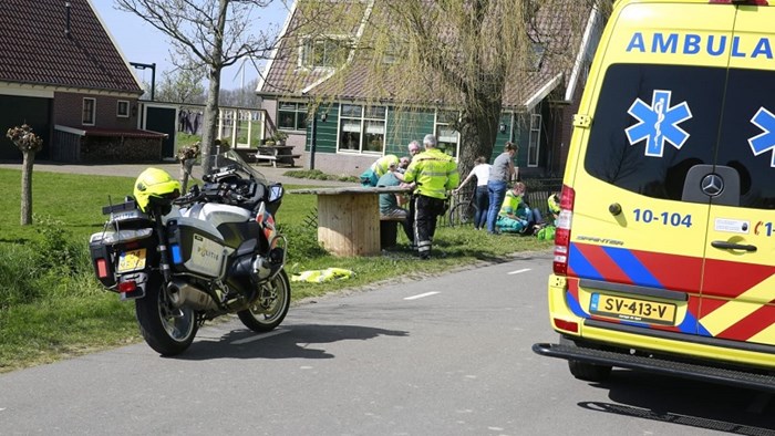 Twee fietsers gewond in Spierdijk 1