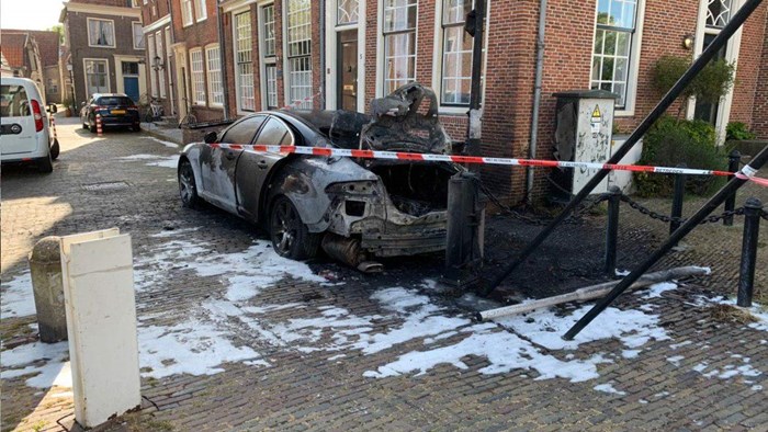 Auto uitgebrand in Enkhuizen1