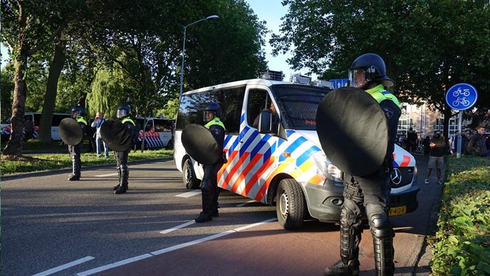 Rellen in Hoorn na Coen demonstratie1
