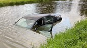 Auto in het water Berkhout2