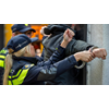 Gewapende mannen aangehouden na winkeldiefstal Hoorn