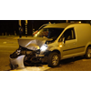 Auto's botsen in Zwaag, veel schade aan beide voertuigen