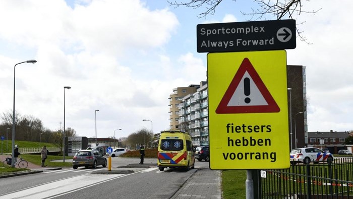 Fietser gewond bij de Holenweg in Hoorn aangetroffen