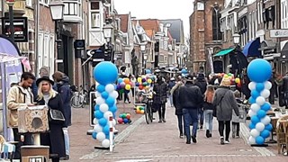 Markt in Hoorn zaterdag 1 mei A