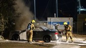 Auto in brand in Enkhuizen2