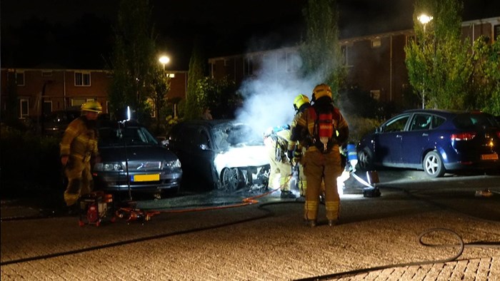 Auto in brand in Bovenkarspel1