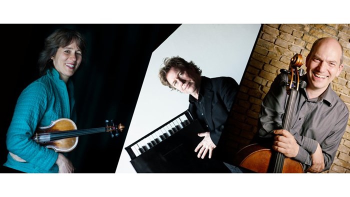 Trio Bouwhuis, Hulst en Stirling