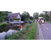 Auto in Berkhout te water na uitwijkmanoeuvre