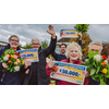 Inwoners Lutjebroek winnen samen 150.000 euro bij de Postcode Loterij