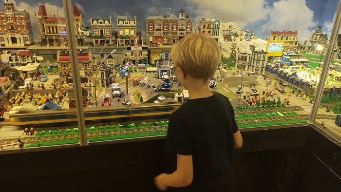LEGO diorama in Museum 20e Eeuw 2023 f